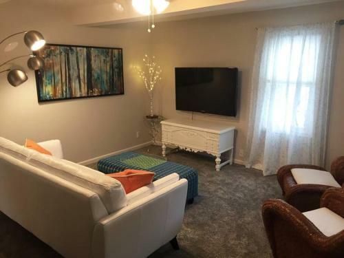 Apartamento Luxury 2bd&den /2 Bathouse