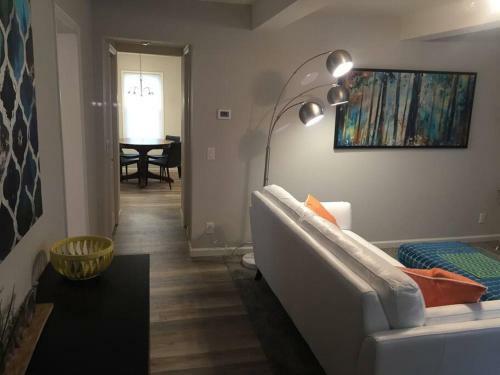 Apartamento Luxury 2bd&den /2 Bathouse