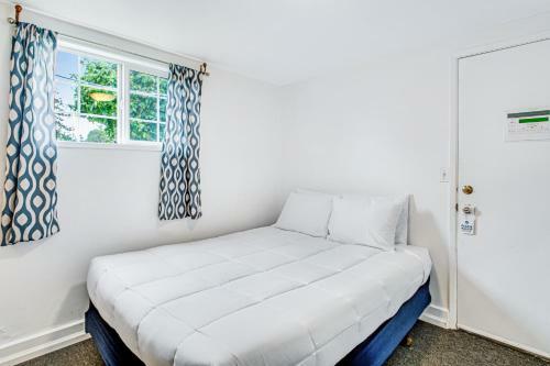 Pacific Motel II