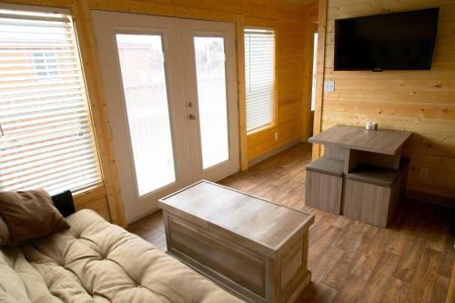 Hotel Westport Inn Cabins