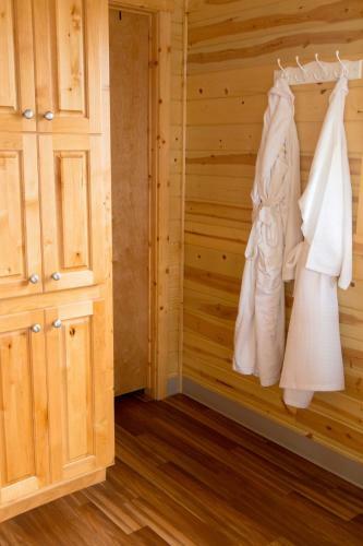 Hotel Westport Inn Cabins