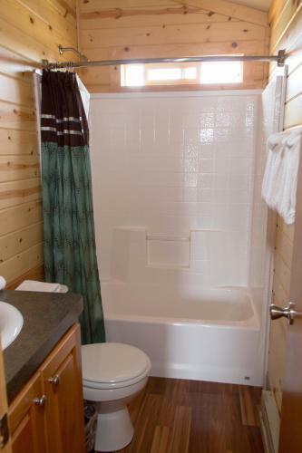 Hotel Westport Inn Cabins