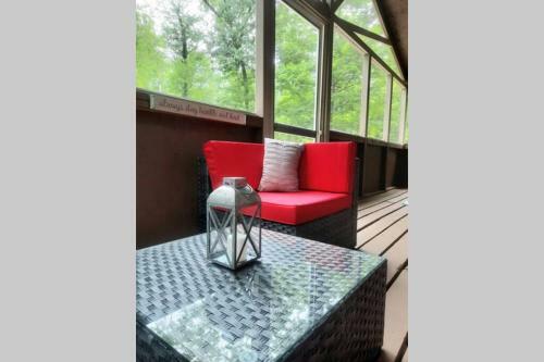 Comfort At The Woods-trendy Cabin