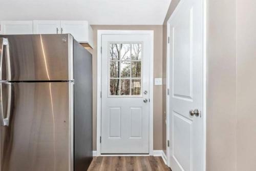 Comfort At The Woods-trendy Cabin