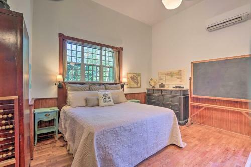 Renovated Wv Schoolhouse History Buffs Heaven!
