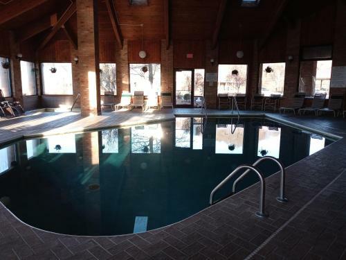 Hotel New Martinsville Inn