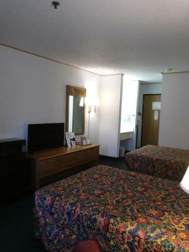 Hotel New Martinsville Inn