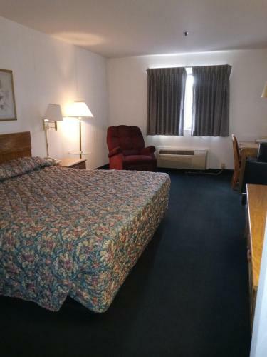 Hotel New Martinsville Inn