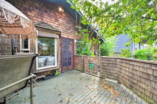 Pet-friendly W Seattle Oasis With Lush Yard!