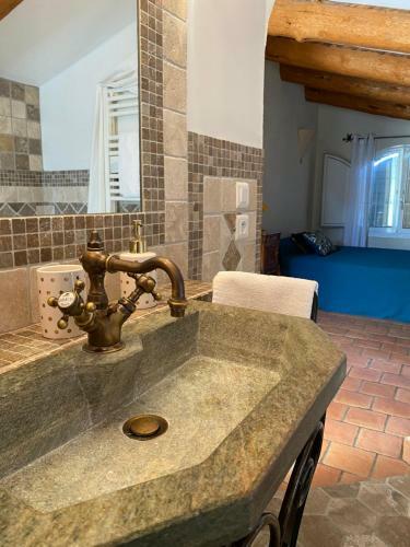 Bed & Breakfast Chambres D'h�tes Et Studios De Charme - A Mandria
