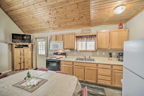 Cozy Birchwood Retreat On Utv Trail Fire Pit