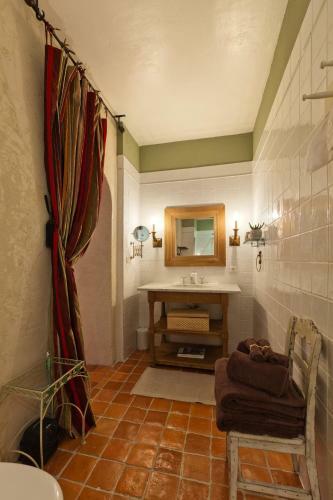 Hostal A L'ombre Du Ch�teau