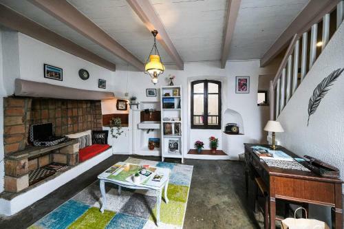 La Maison Hugu�toune