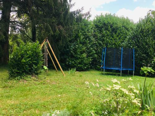 Jolie Maison En P�rigord Vert
