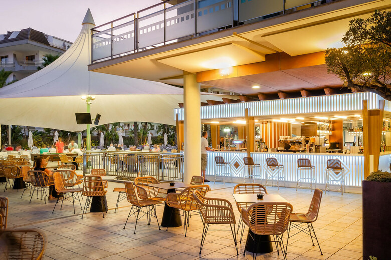 Hotel Alegria Caprici Verd