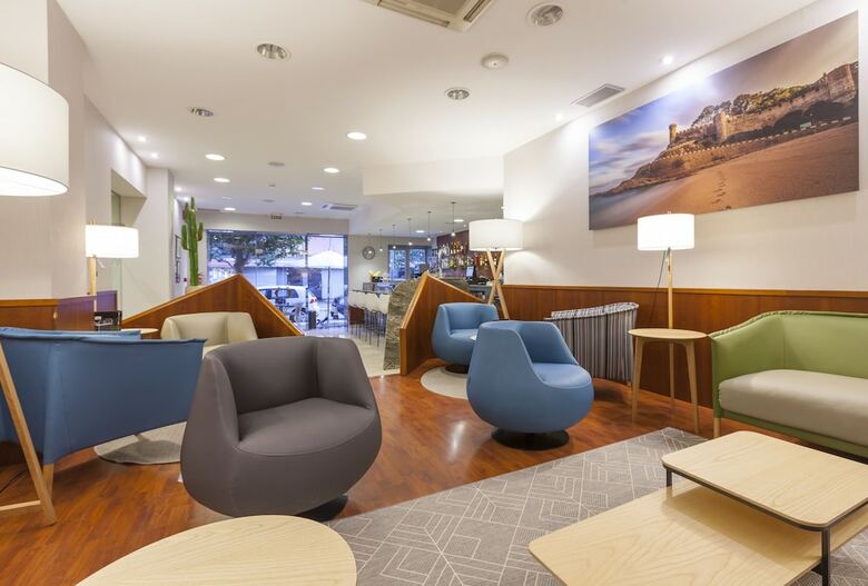 Hotel Delf�n