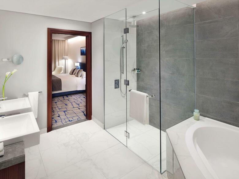 Hotel Moevenpick Bur Dubai