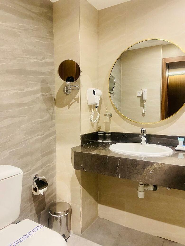 Golden Tulip Deira Hotel