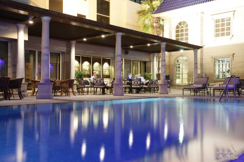 Hotel Rydges Plaza Dubai