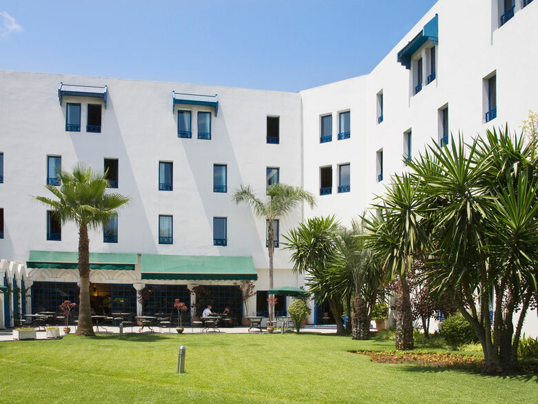 Hotel Ibis Casa Voyageurs