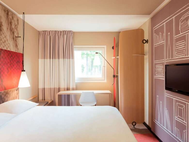 Hotel Ibis Casa Voyageurs