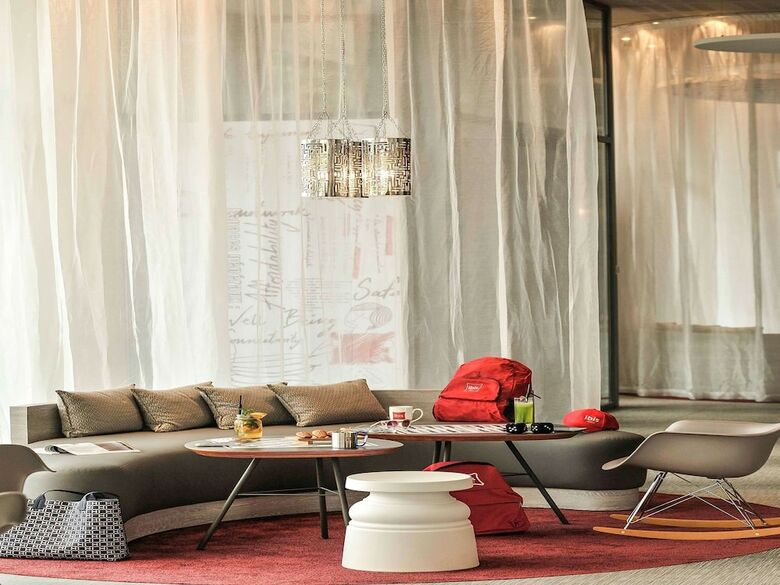 Hotel Ibis Casa Voyageurs