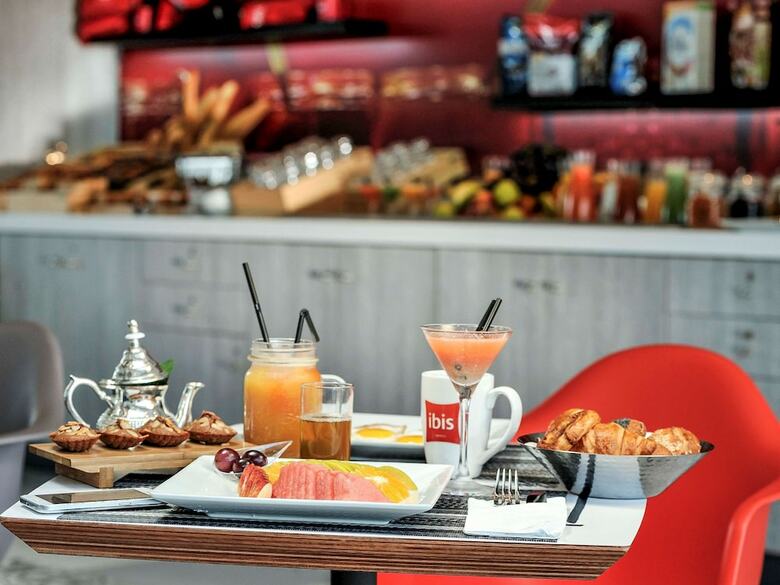 Hotel Ibis Casa Voyageurs