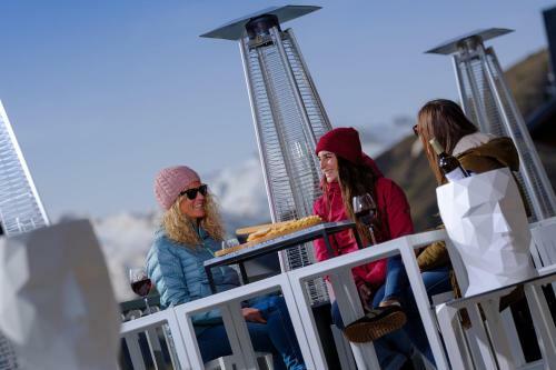 Hotel Sn� Aragon Hills