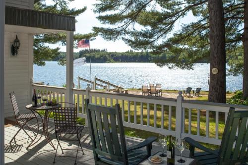 Posada Wolf Cove Inn Maine