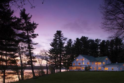 Posada Wolf Cove Inn Maine