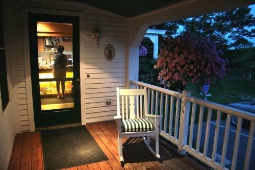 Bed & Breakfast Maple Hill Farm Inn