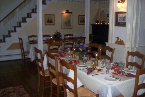 Bed & Breakfast Youngtown Inn