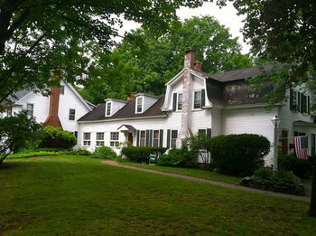 Admiral Peary Inn Bed & Breakfast