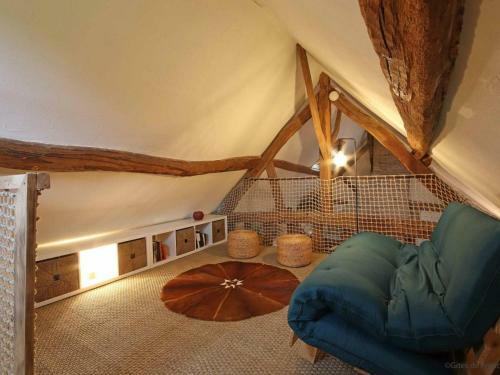 G�te Neauphe-sur-dive, 3 Pi�ces, 5 Personnes - Fr-1-497-82