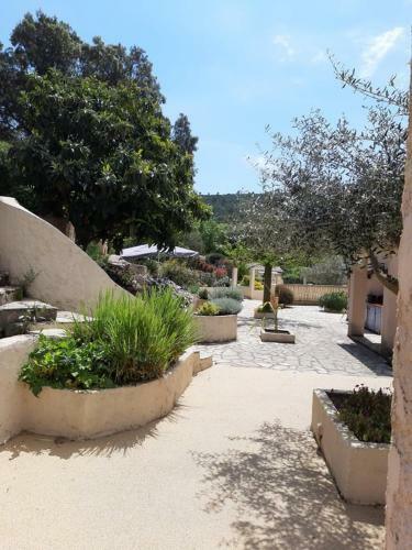Hostal Ailleurs Land - Provence