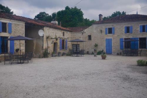 Bed & Breakfast Chez Fins Bois
