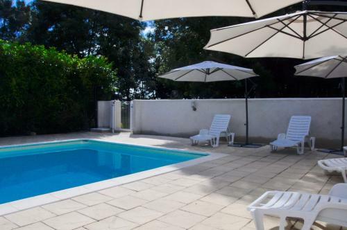 Bed & Breakfast Chez Fins Bois