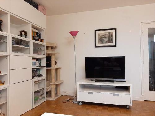 2 Bedrooms Apartment With Parking Paris Neuilly