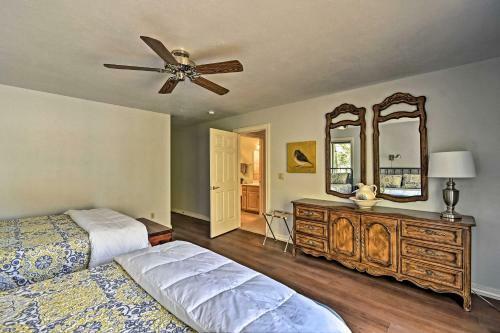 Sturgeon Bay Hideaway With Direct Water Access!