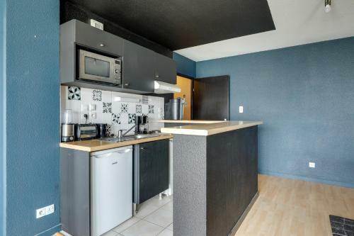 Apartamento *croix Bonneau* 2p -parking-tram - Proche Centre Ville