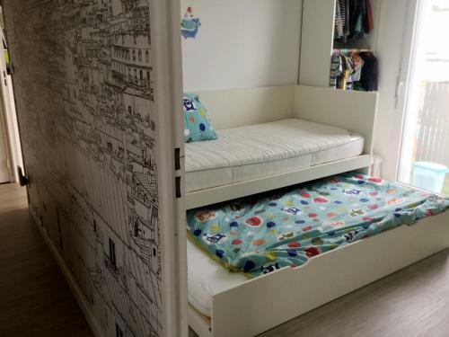 Maison Agr�able Avec Jardin, Parking Et Transports � Proximit�