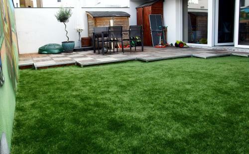 Maison Agr�able Avec Jardin, Parking Et Transports � Proximit�