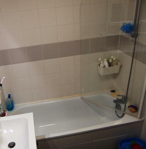 Maison Agr�able Avec Jardin, Parking Et Transports � Proximit�
