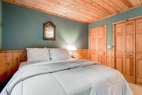 Cranberry Cove Lodge