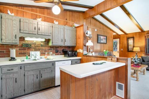 Catfish Lake Home