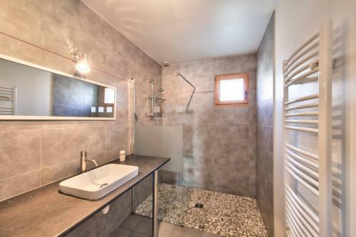Guestready - Charming Chalet Le Martinet With Pool Access