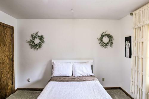 Spacious Modern Home Less Than 6 Mi To Lambeau Field!