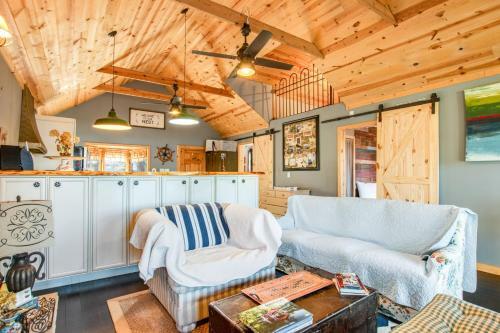 Jump In The Lake Cabin