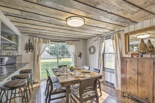 Eclectic Ladysmith Hideaway Hike And Hunt!