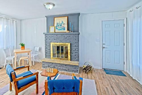 Blocks From Downtown Lake Geneva- Sleeps 7